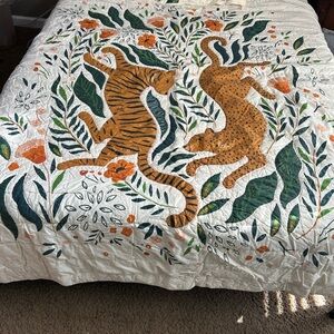 Exotic Crate & Kids Marrakech Tiger twin sham & comforter set, lk new!